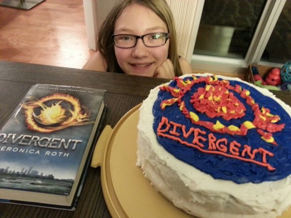 SPS Divergent Cake